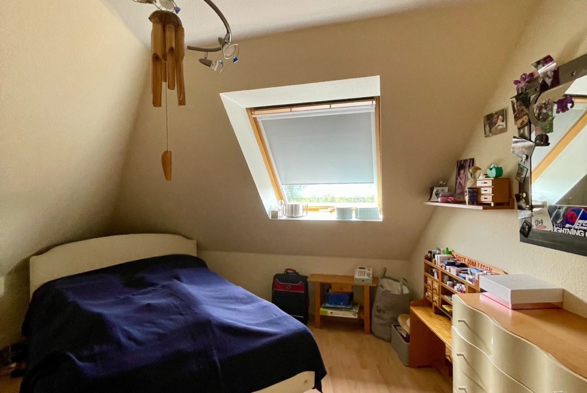 Schlafzimmer (Durchgangszimmer OG)